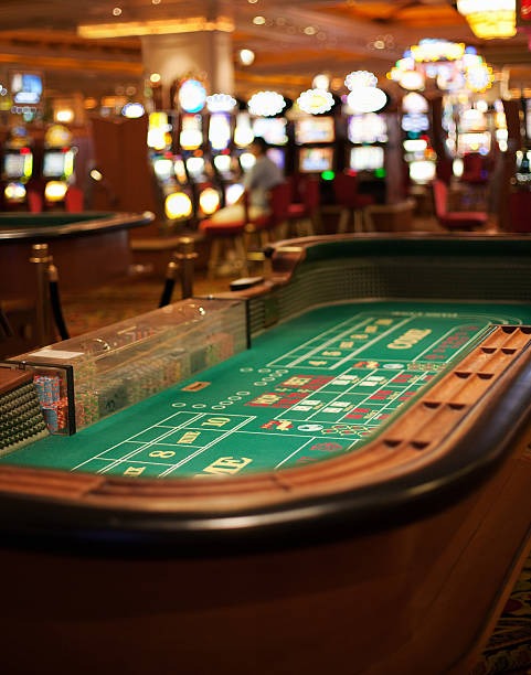 Live Sic Bo Dadu dealer studio with three dice and multi-camera view on jackpot888